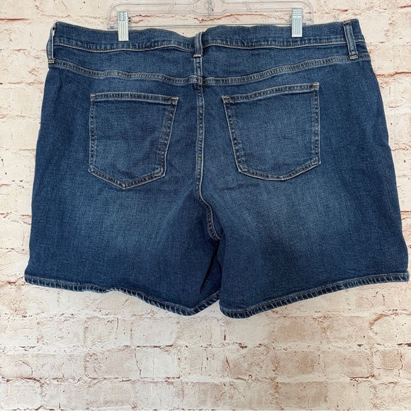 Gap girlfriend mid rise jean shorts - Picture 4 of 5